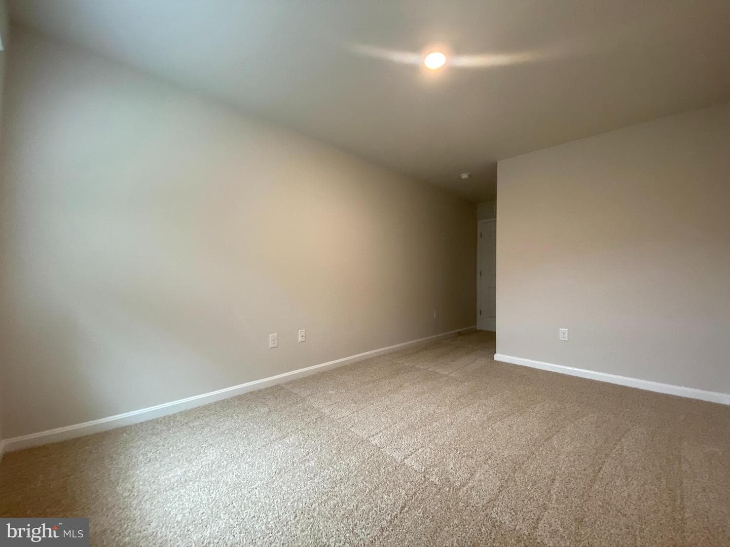 703 Queensbury Court photo 9