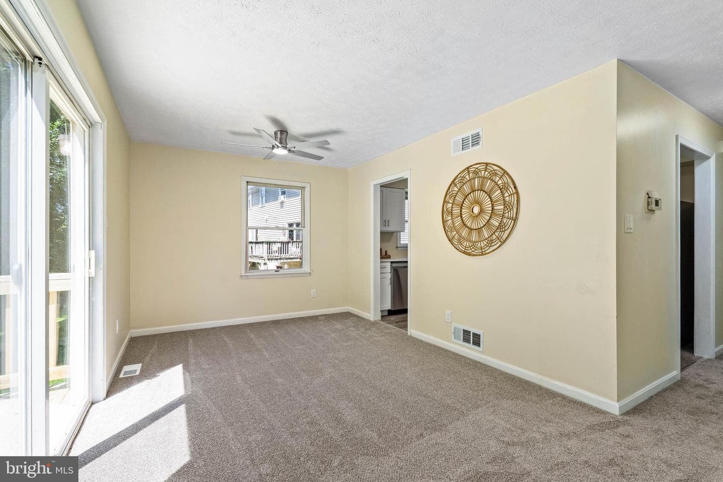 169 E Village Road photo 11