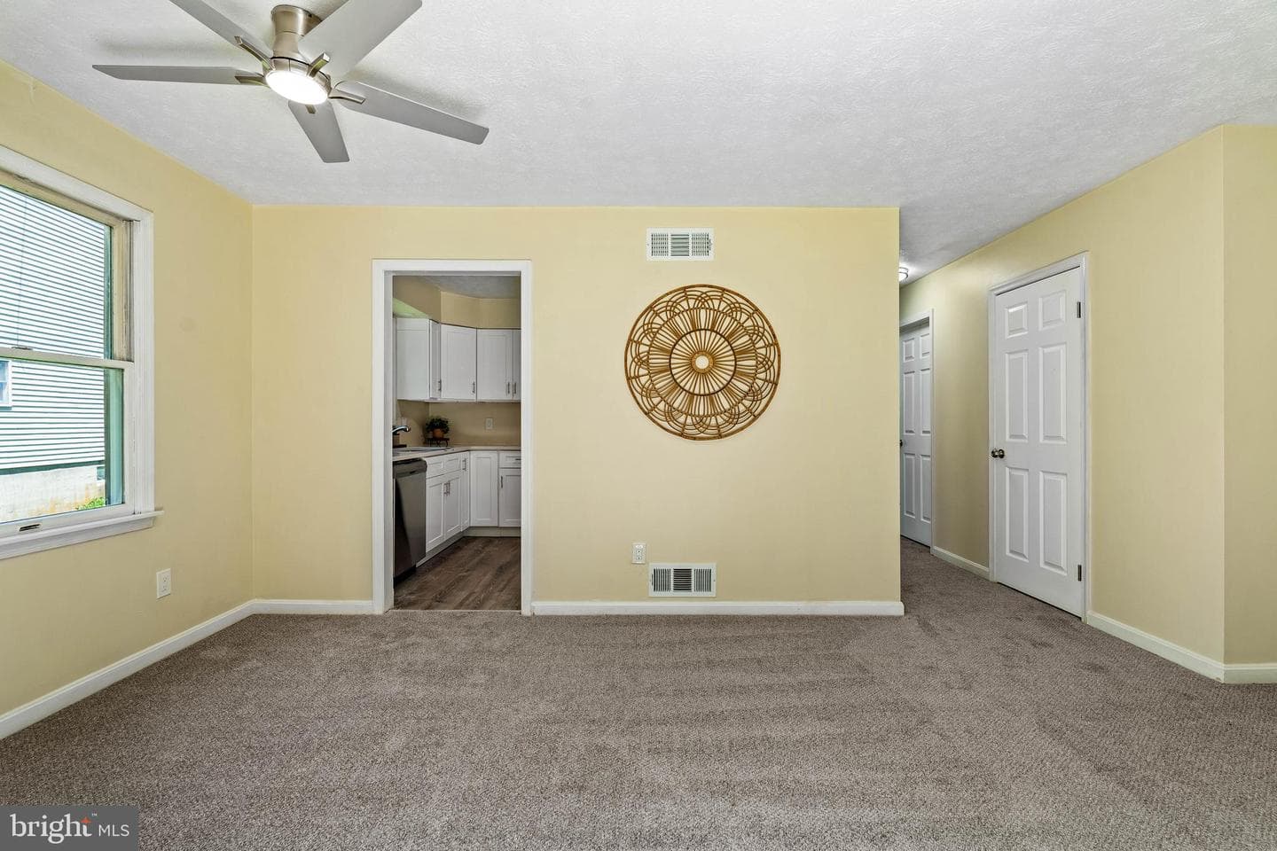 169 E Village Road photo 12