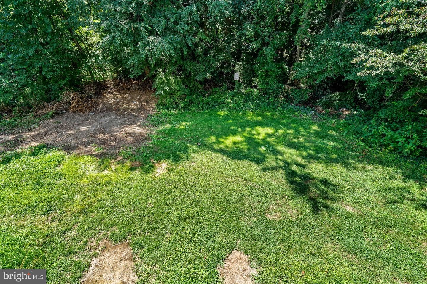 169 E Village Road photo 15
