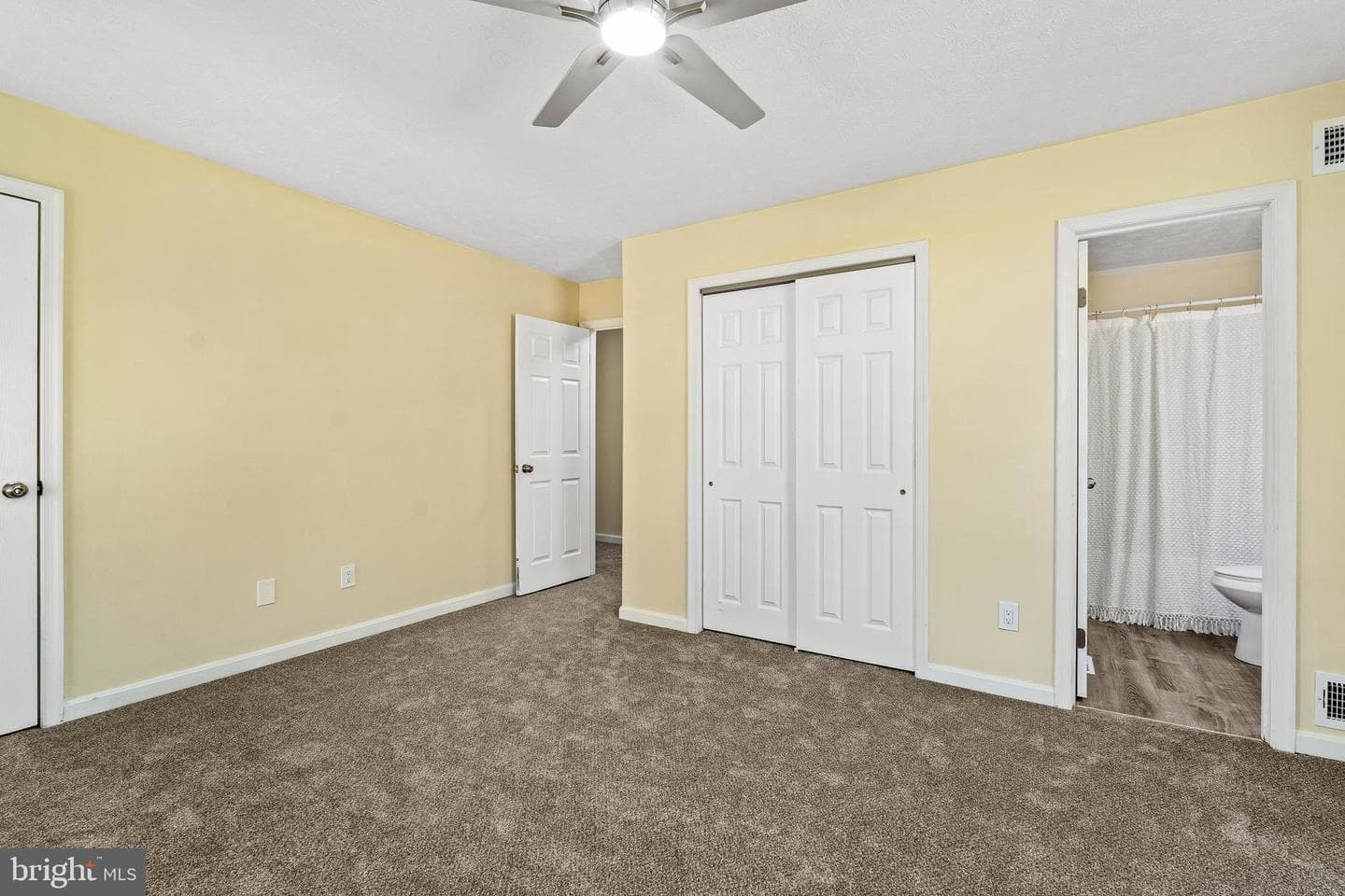 169 E Village Road photo 20