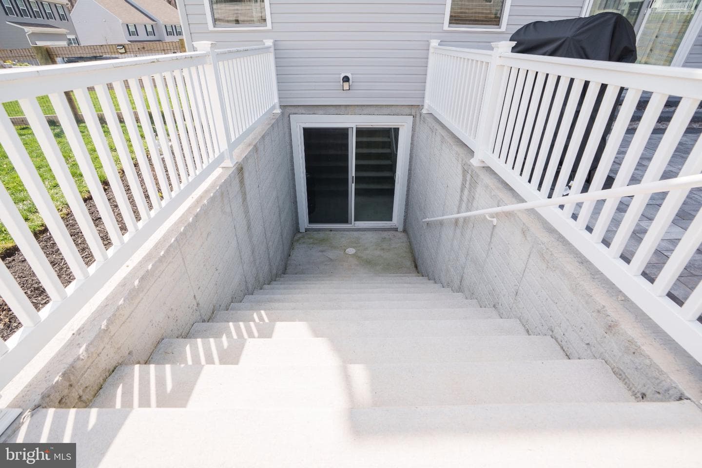 322 Barney Court photo 27