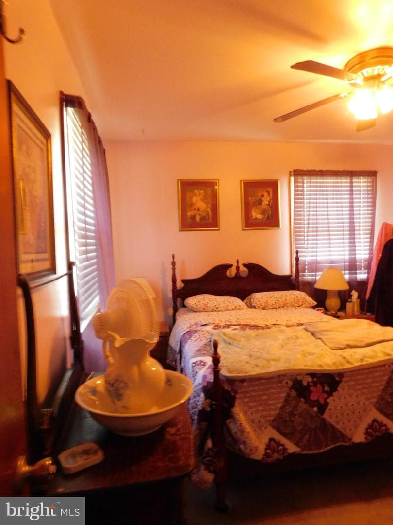 40 Mary Jane Lane photo 22