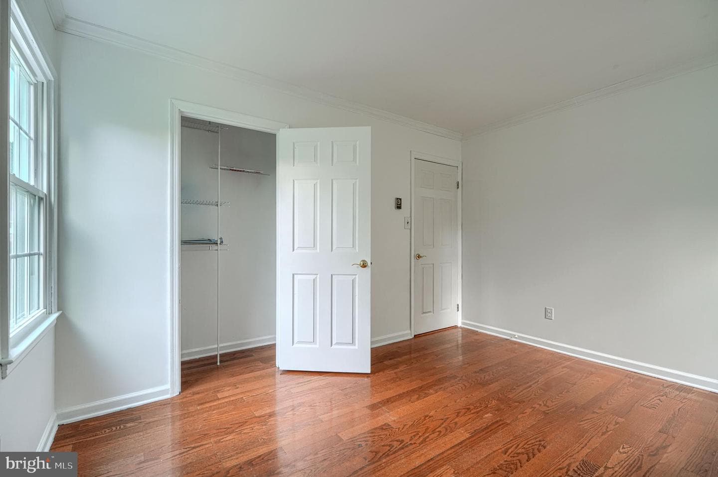 12 Thruway Drive photo 22