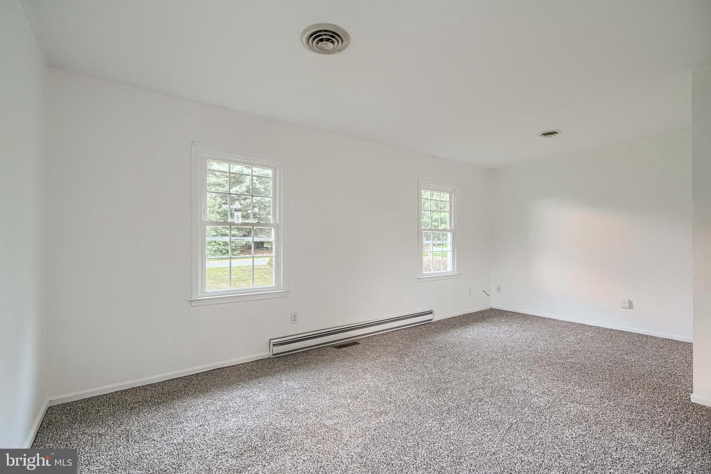 12 Thruway Drive photo 23