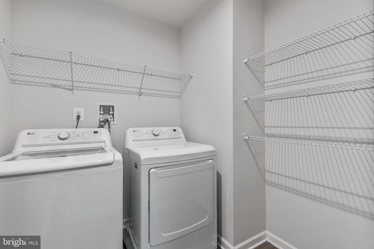 142 Goldspire Drive photo 23