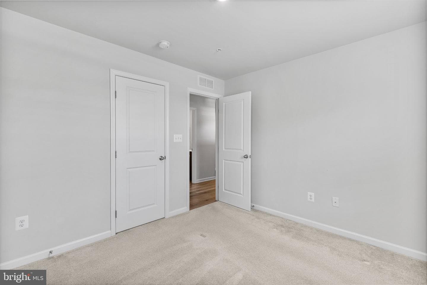 142 Goldspire Drive photo 26