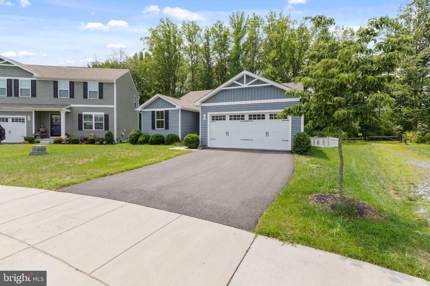 142 Goldspire Drive photo 3