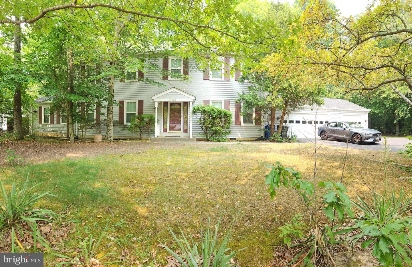 405 Crabapple Court photo 2