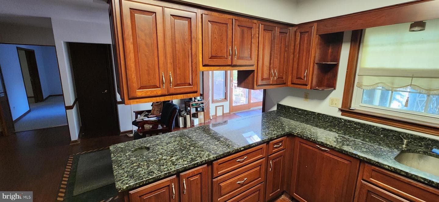 405 Crabapple Court photo 7