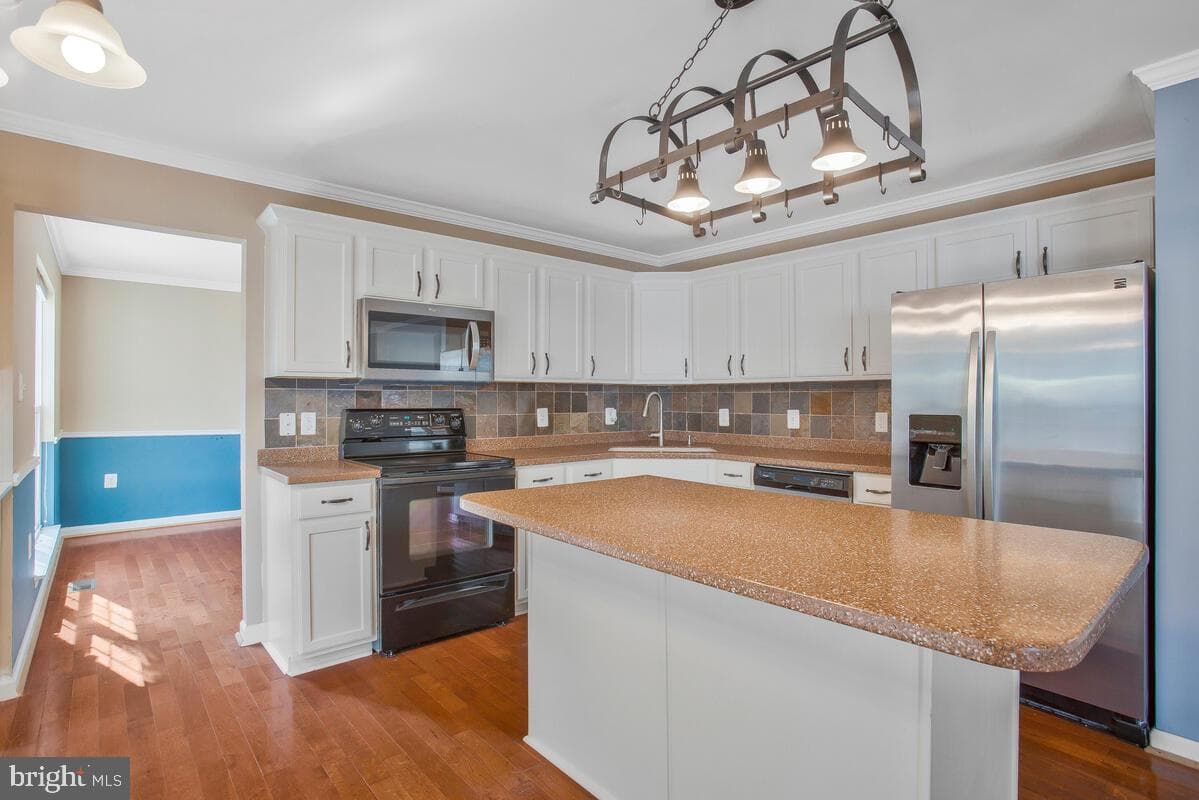 5131 New Stead Court photo 17