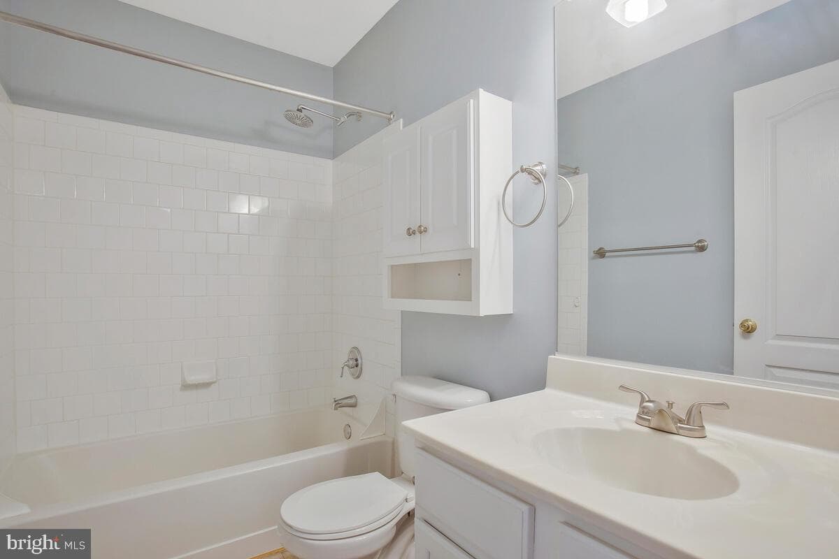 5131 New Stead Court photo 29