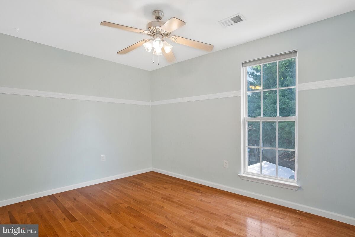 5131 New Stead Court photo 32