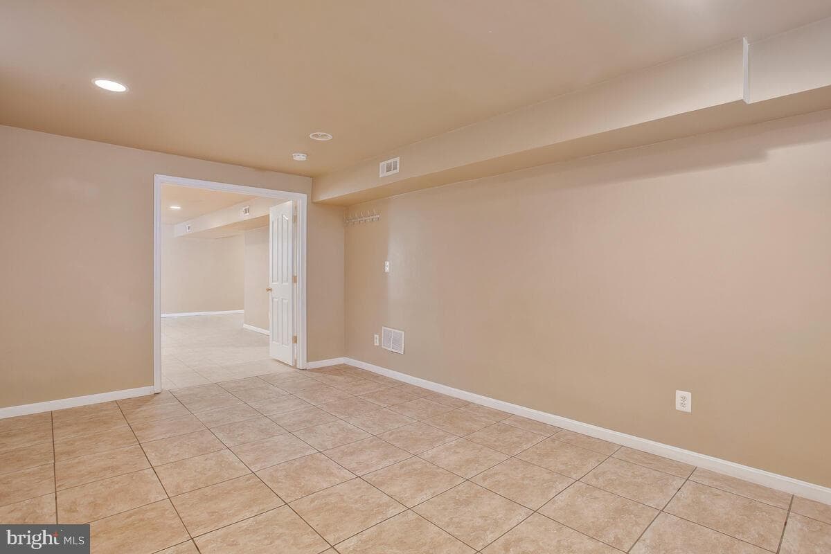 5131 New Stead Court photo 44