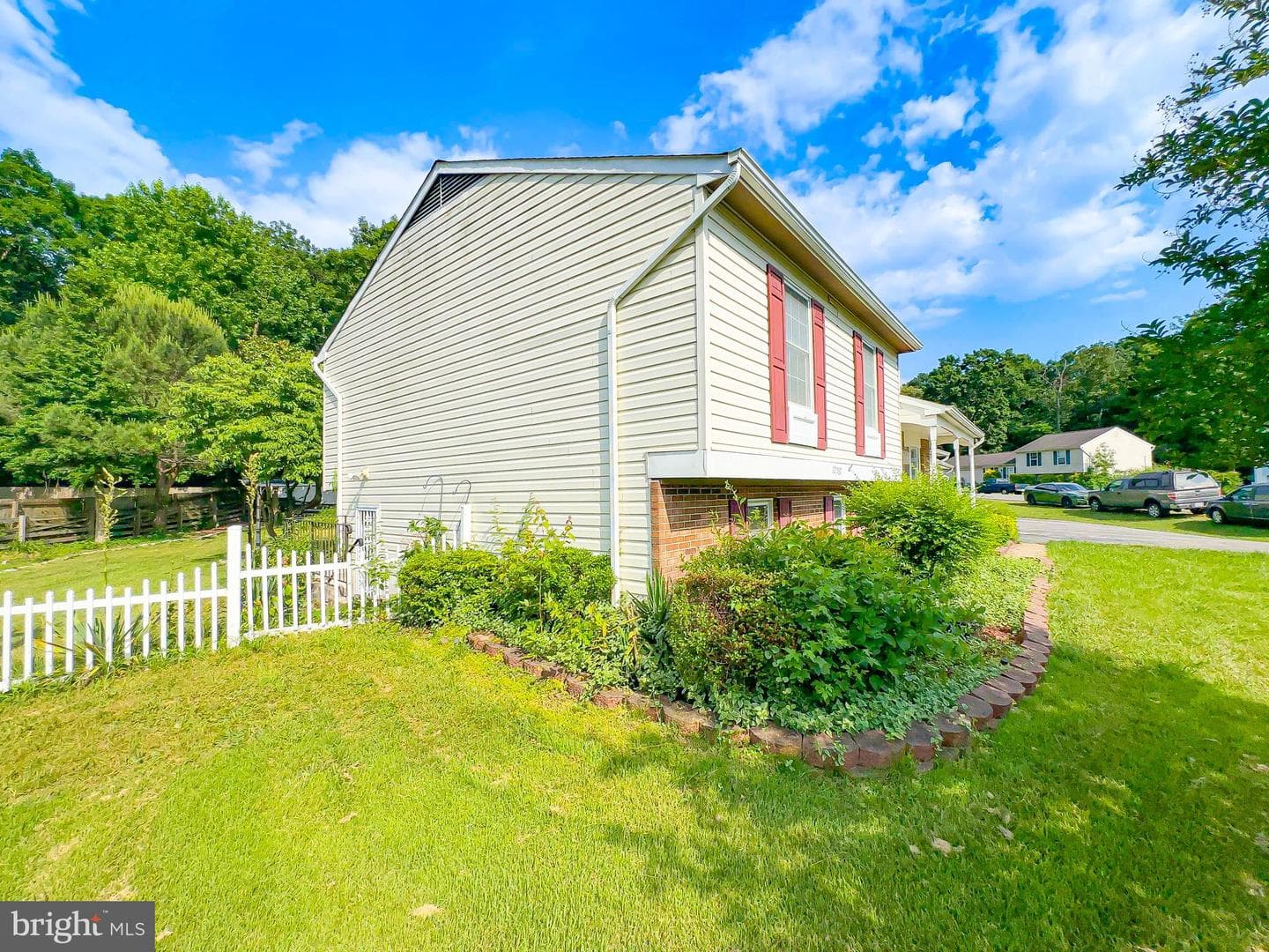 12587 Council Oak Drive photo 4