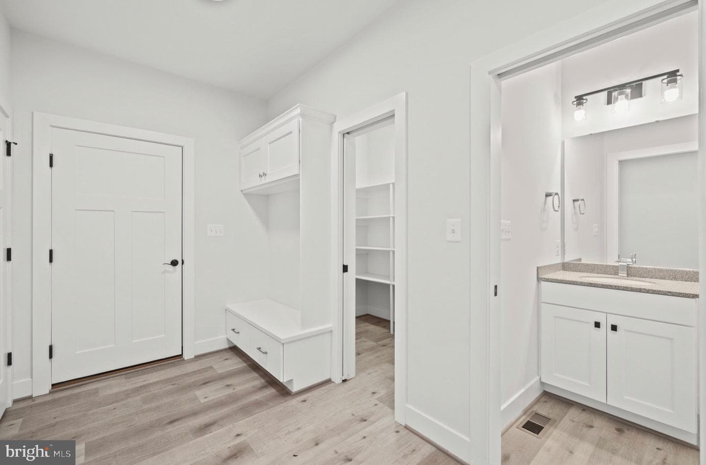 16560 Trail Mill Place photo 25