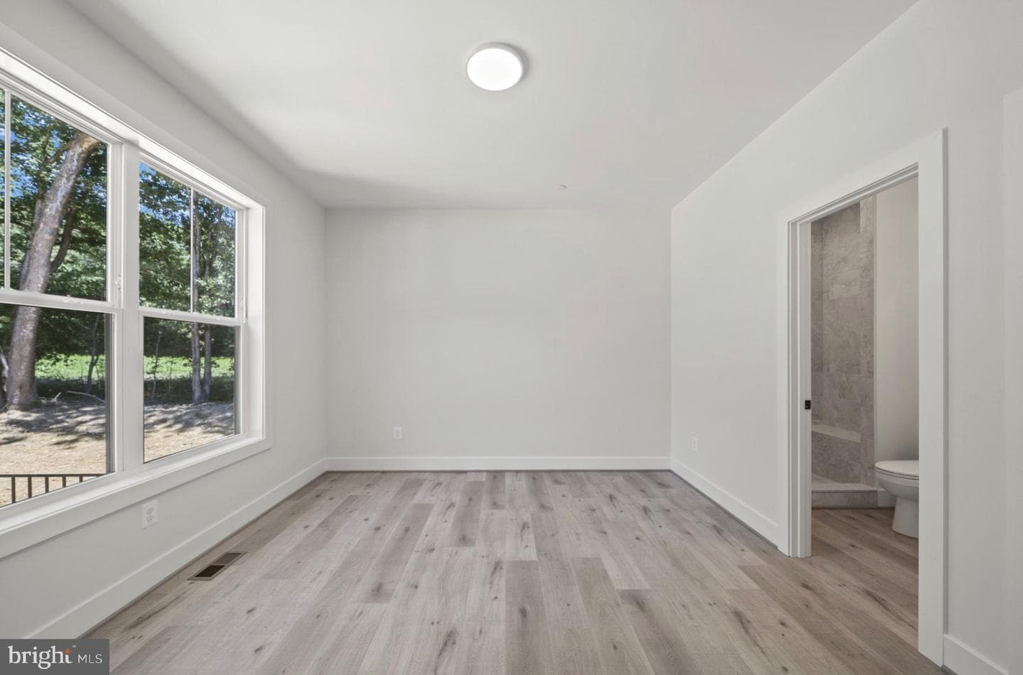 16560 Trail Mill Place photo 27