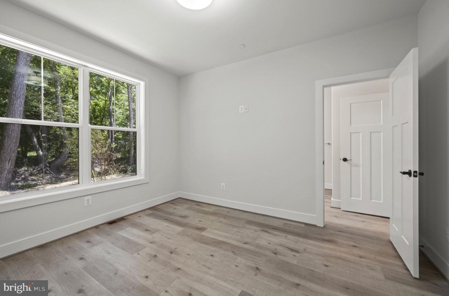 16560 Trail Mill Place photo 31