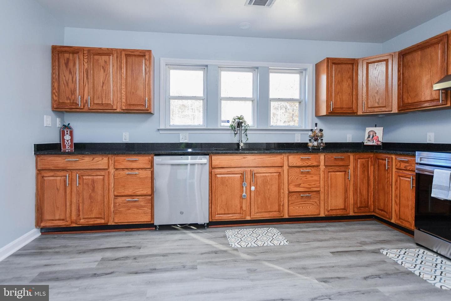 3405 Stump Neck Road photo 13