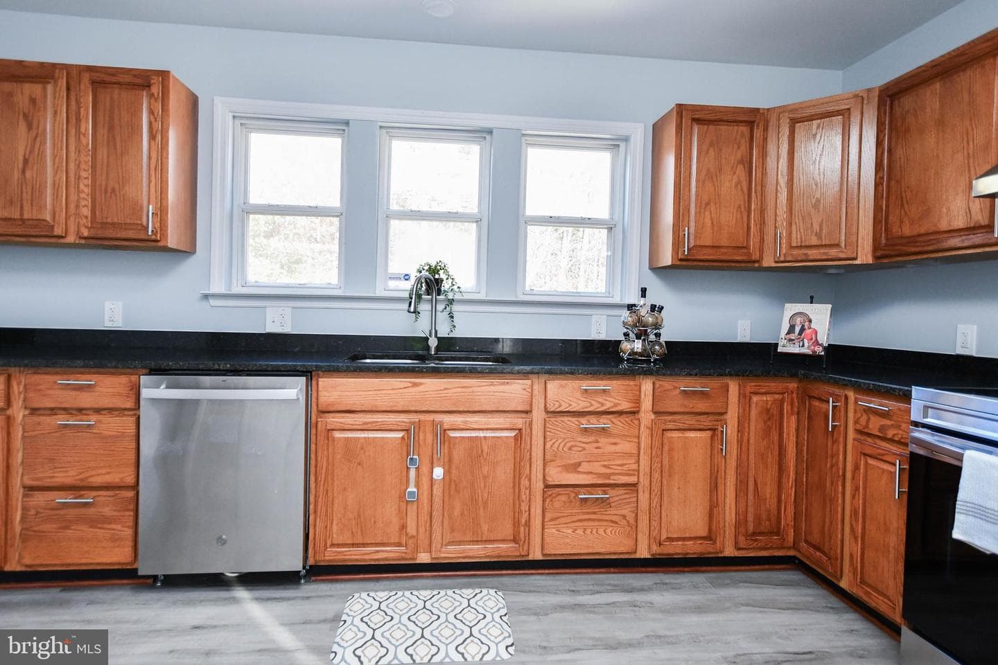 3405 Stump Neck Road photo 17