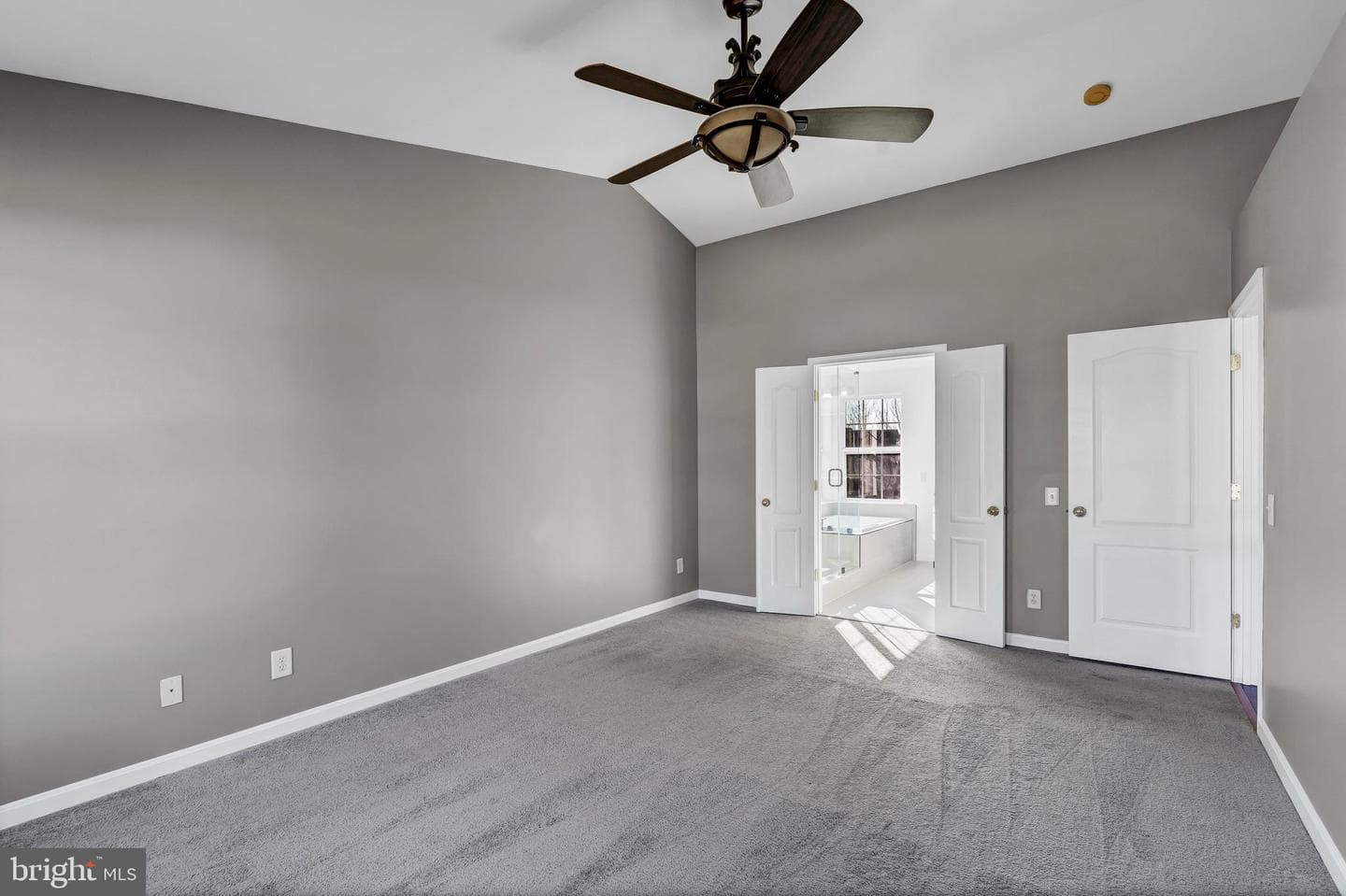 10391 Kentsdale Drive photo 7