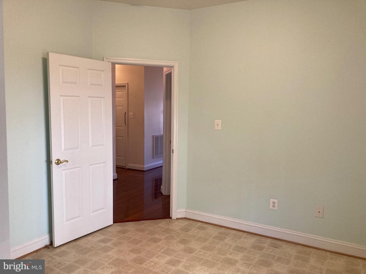 114 Burning Bush Place photo 29