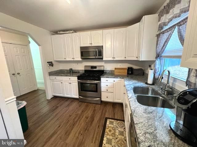 930 Copley Avenue photo 4