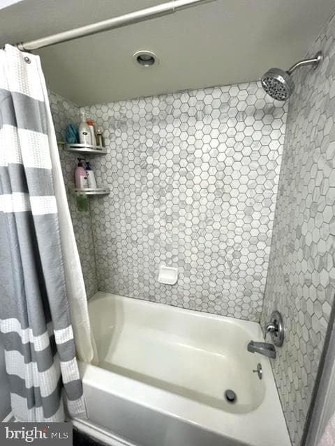 930 Copley Avenue photo 9