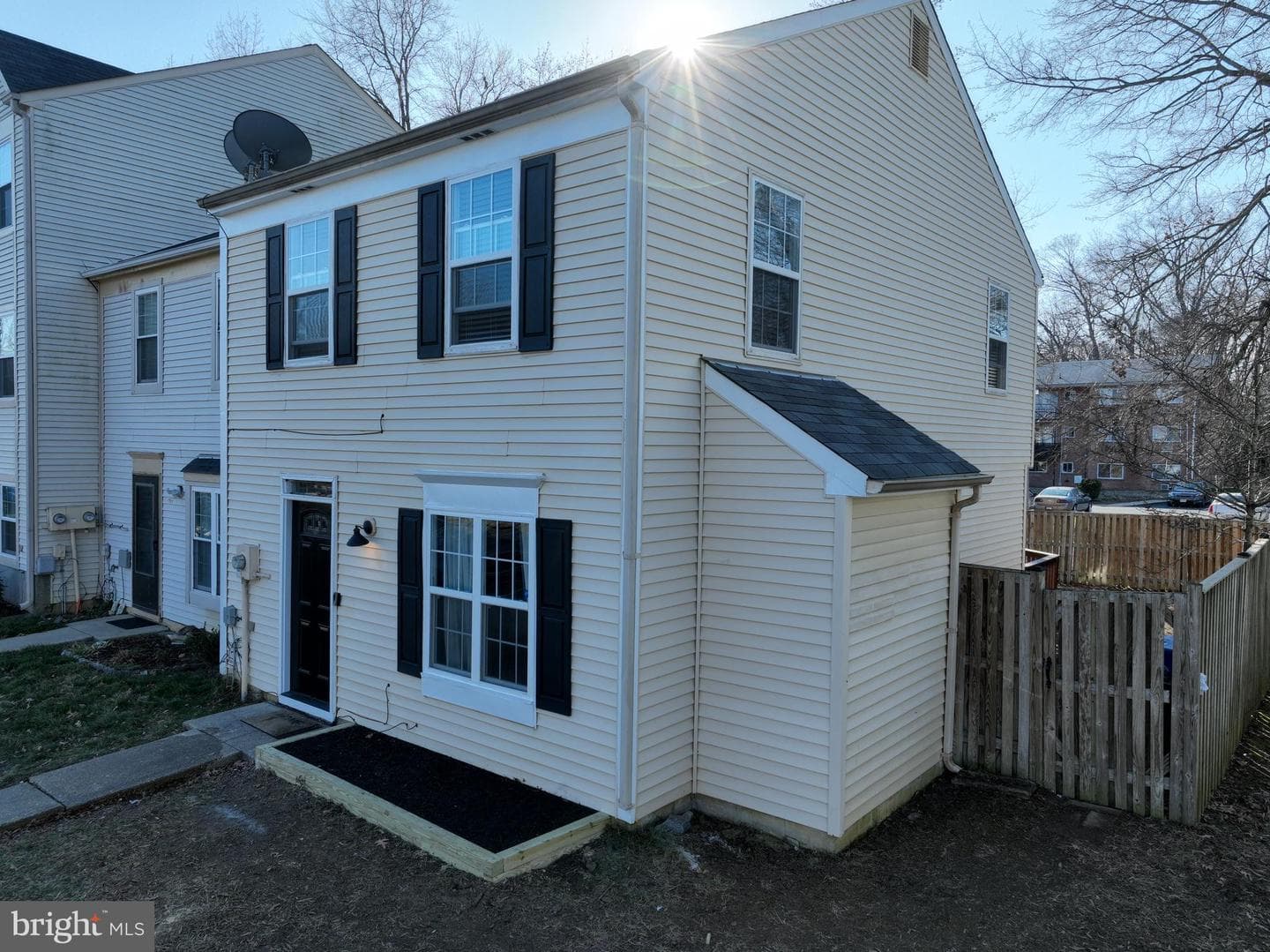 14 Meadowside Court photo 1