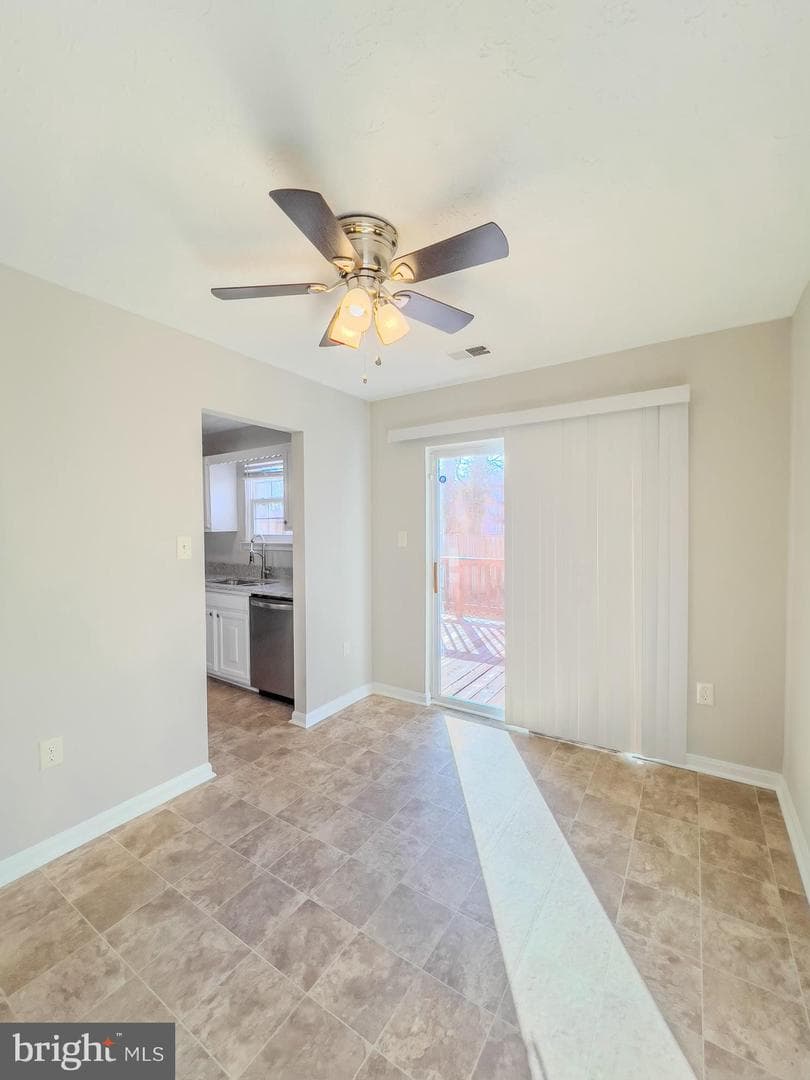 14 Meadowside Court photo 15
