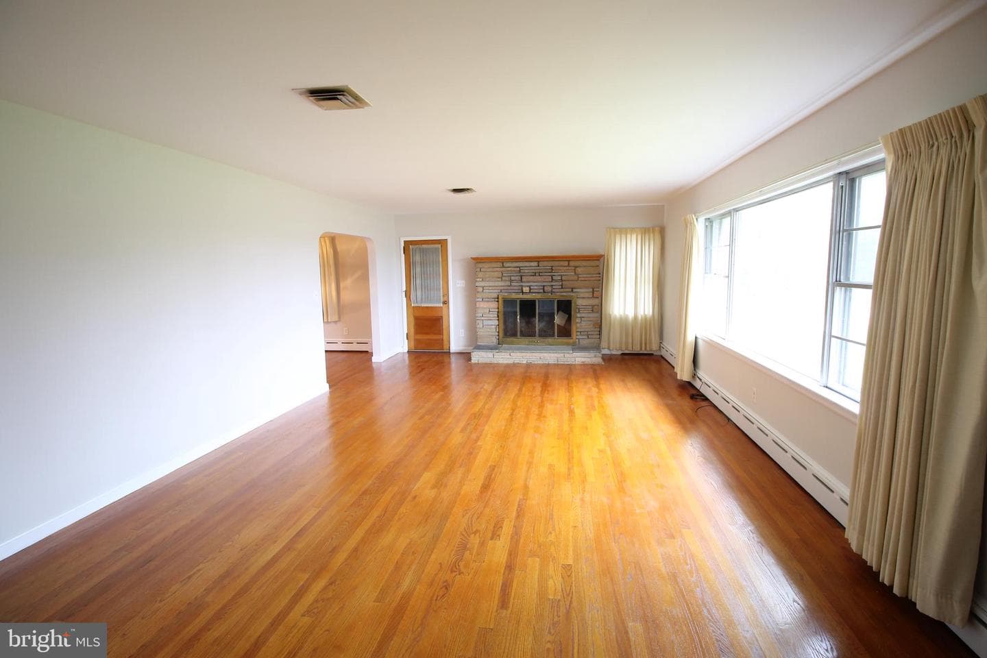10235 Laplata Road photo 2