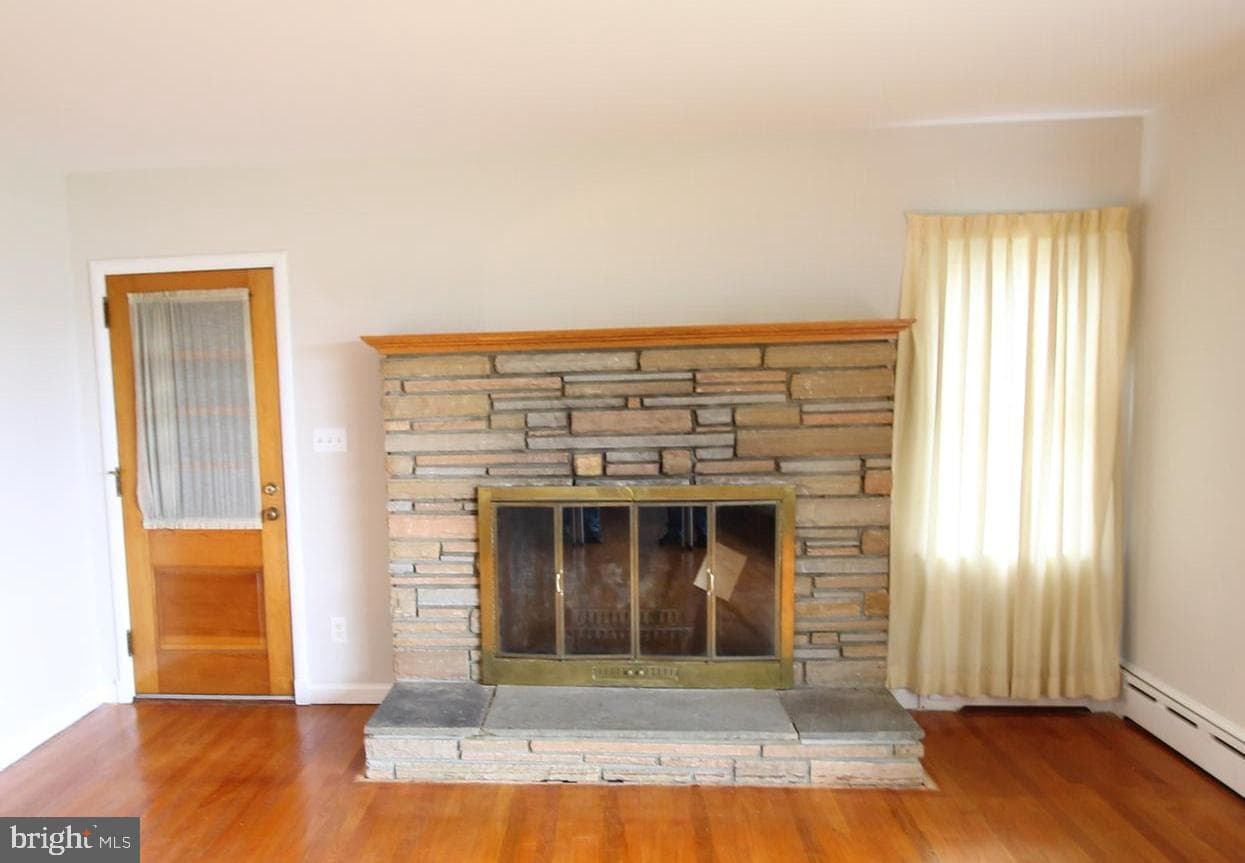 10235 Laplata Road photo 4