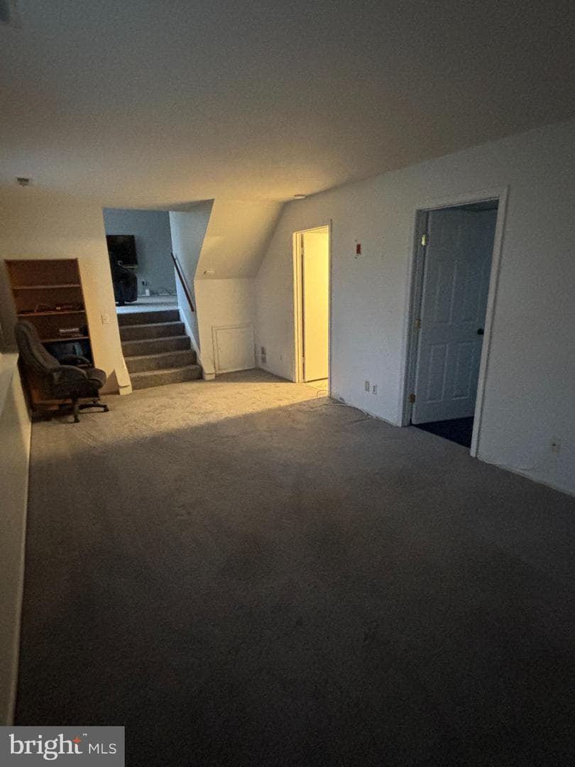 2105 Gibbons Court photo 13