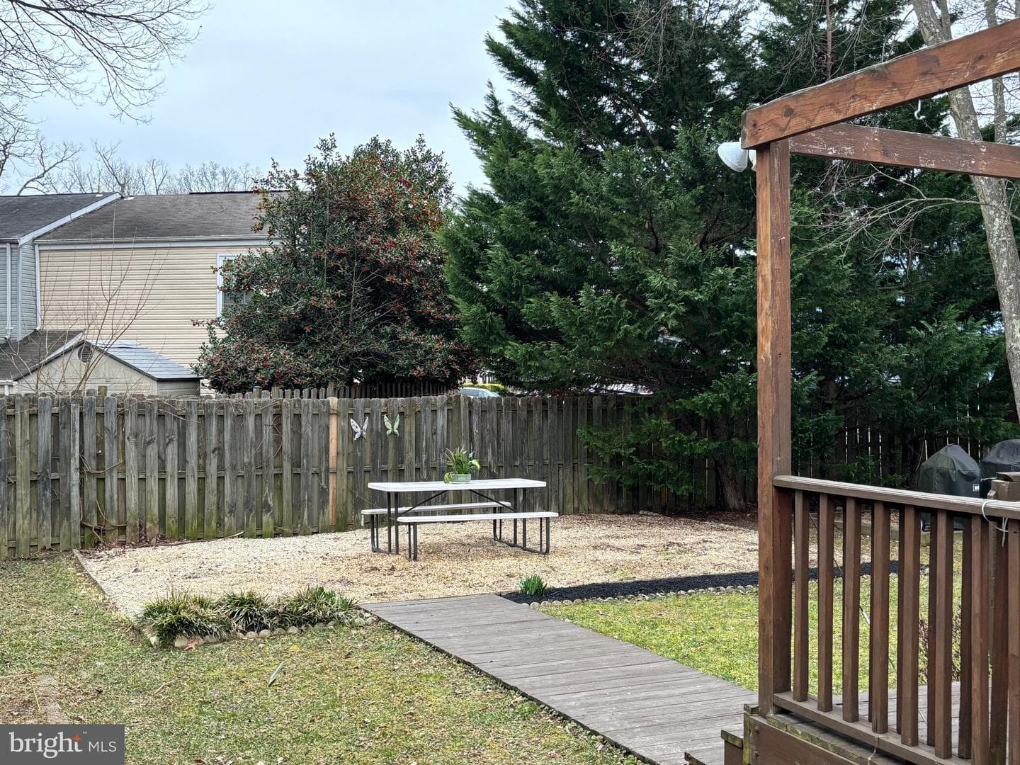 2105 Gibbons Court photo 4