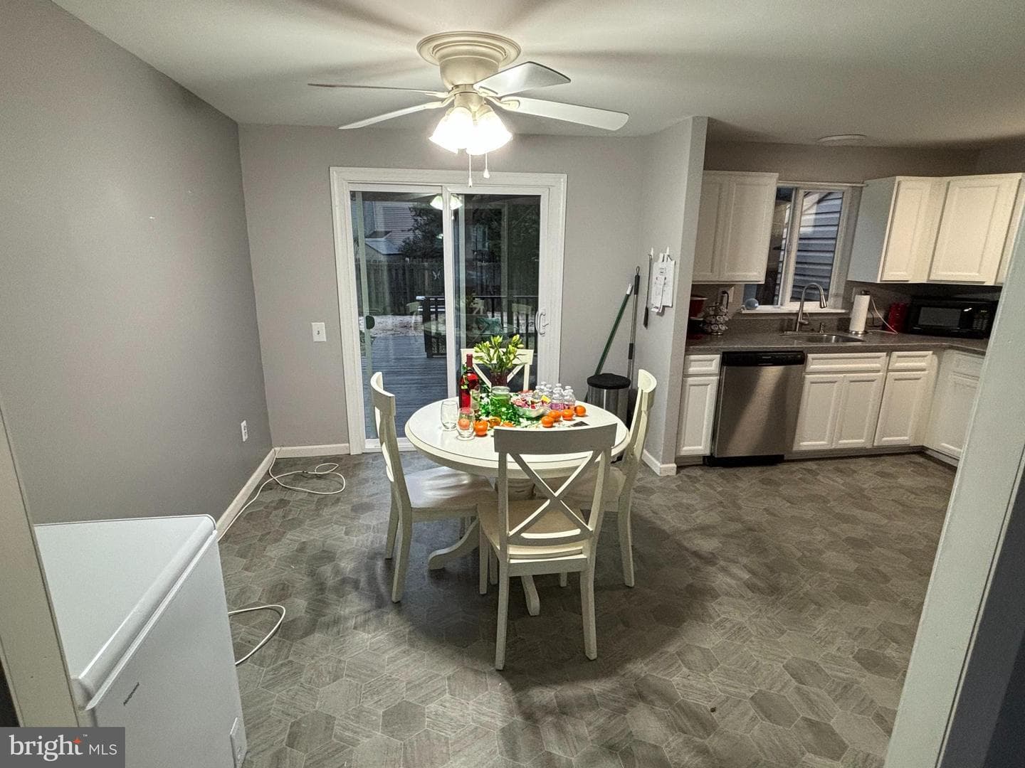 2105 Gibbons Court photo 8