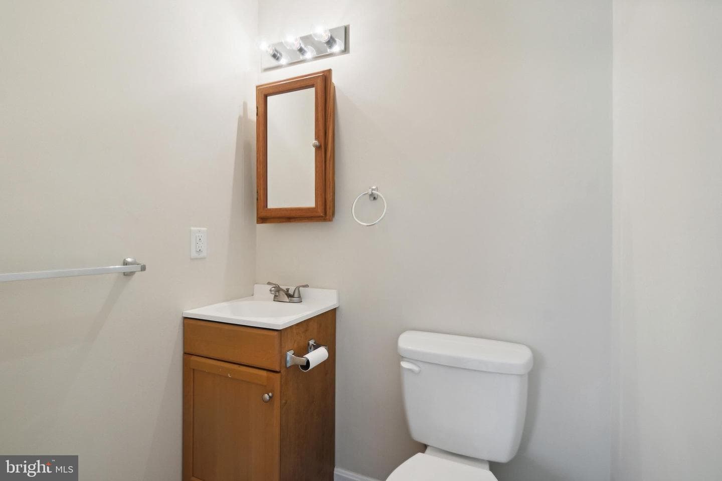10610 Popes Creek Road photo 8
