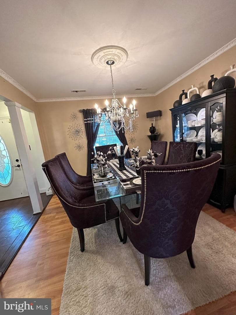 4723 Hummingbird Drive photo 5
