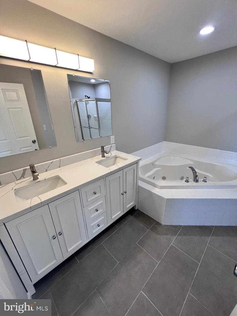 6851 Heathway Court photo 18