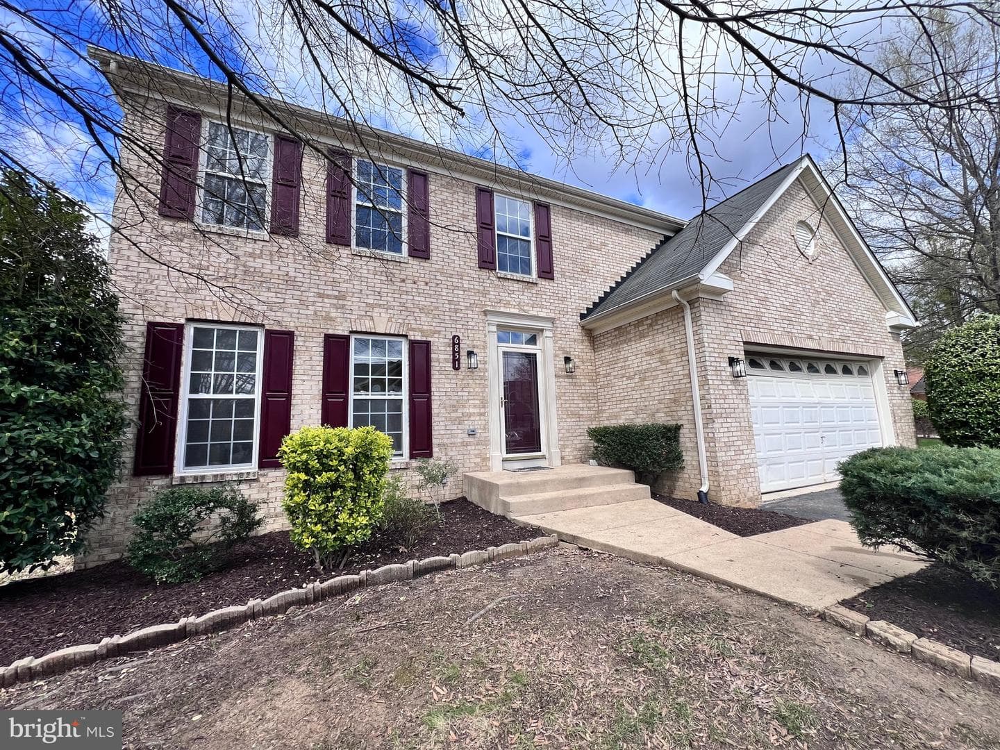 6851 Heathway Court photo 3