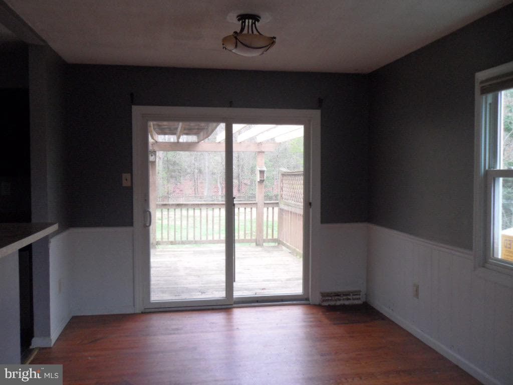 5016 Skylark Drive photo 4