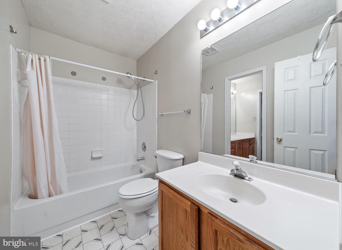 5909 Walleye Court photo 13