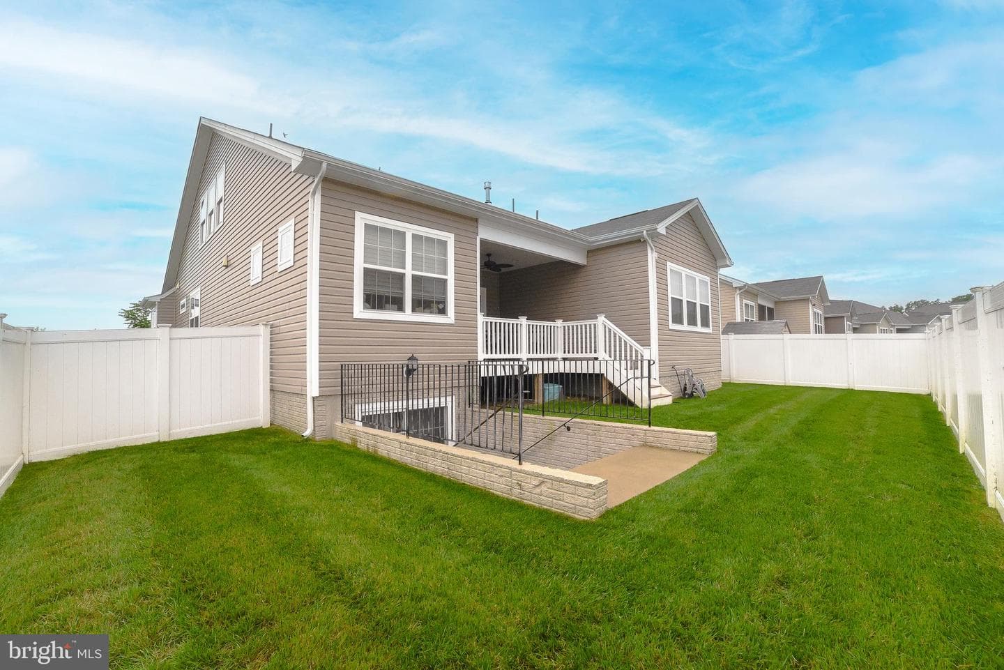 5547 Old Colony Court photo 46