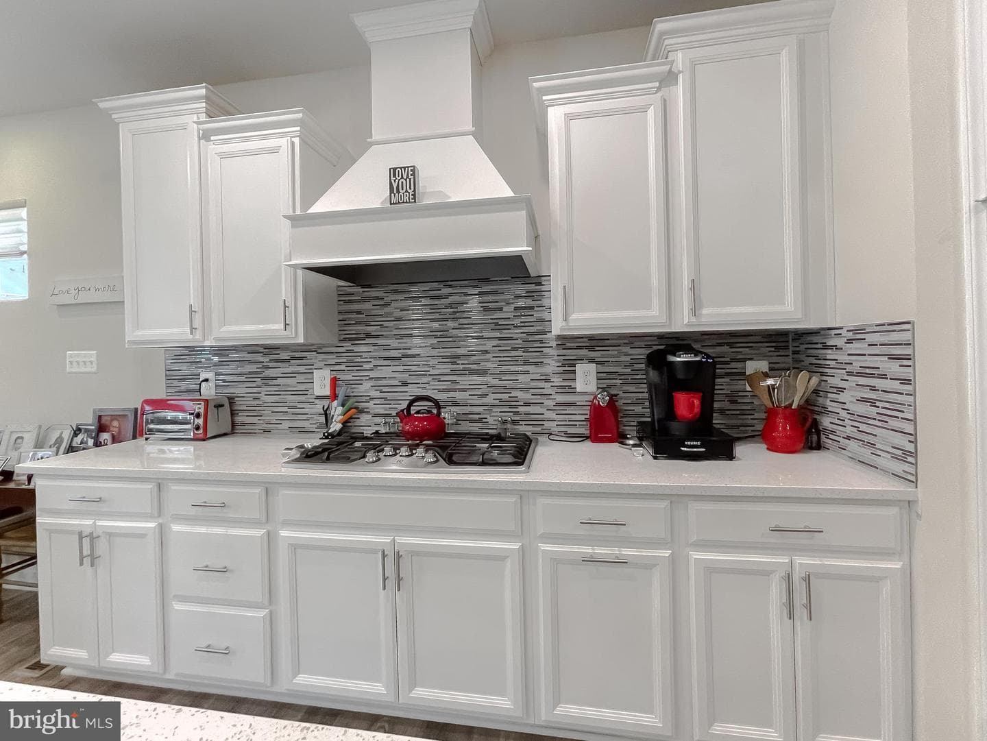 5547 Old Colony Court photo 6