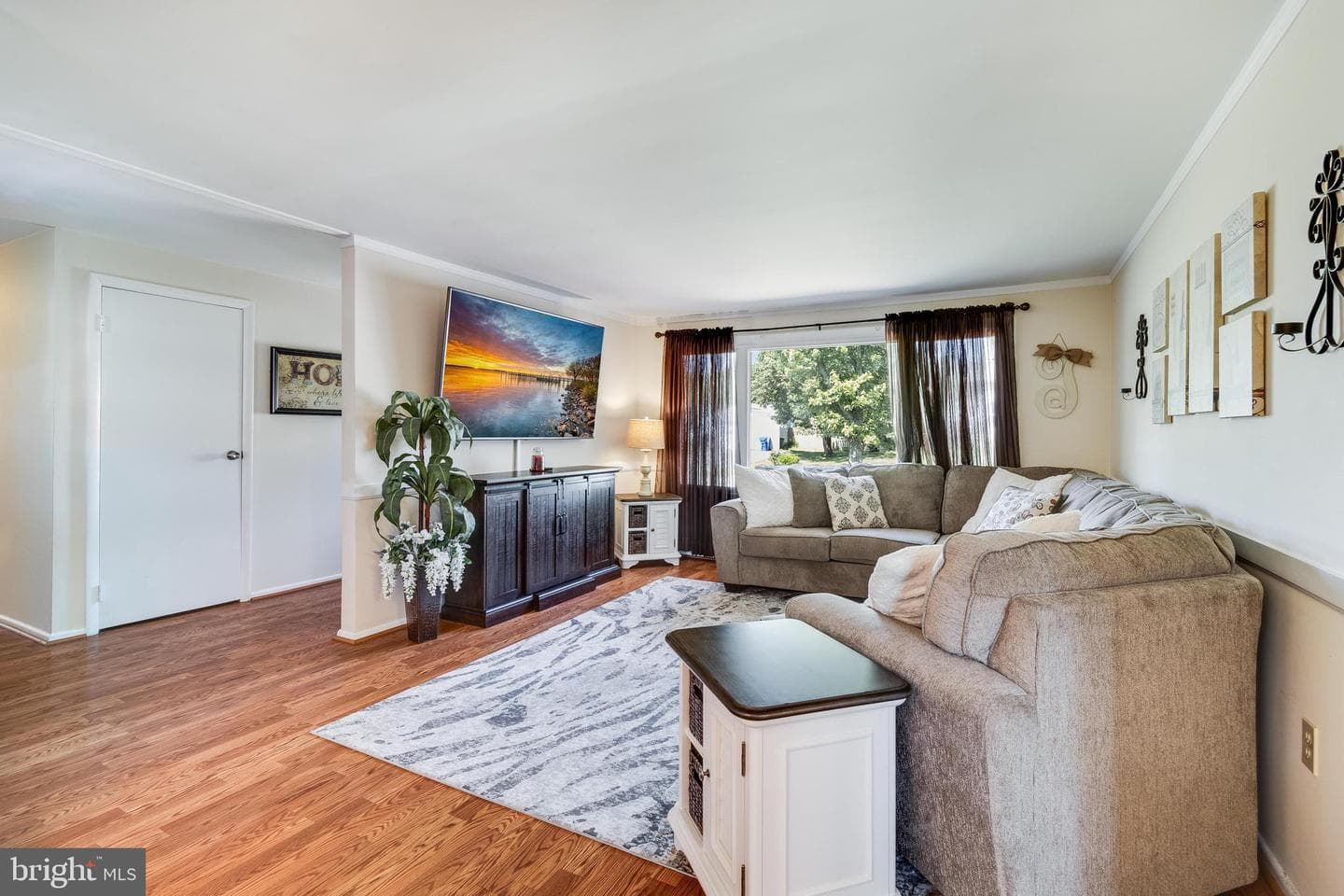 5031 Nicholas Road photo 6