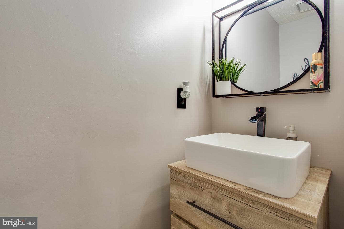6049 Sirenia Place photo 29