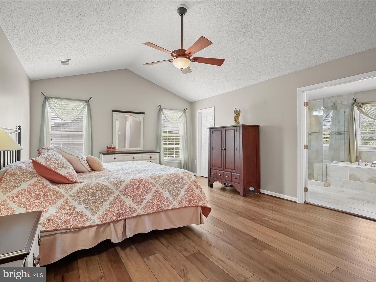 1003 Canterbury Lane photo 24