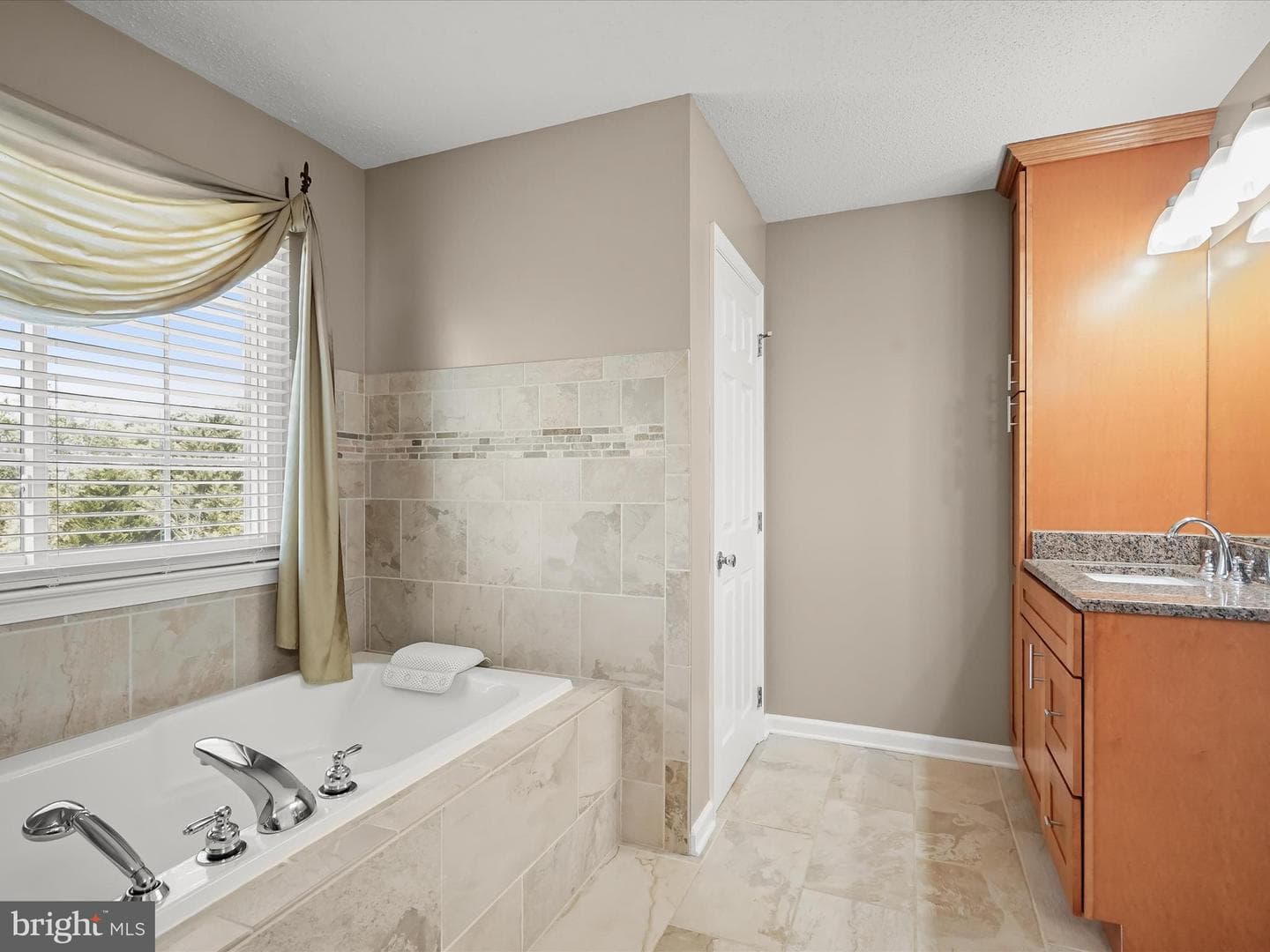 1003 Canterbury Lane photo 27