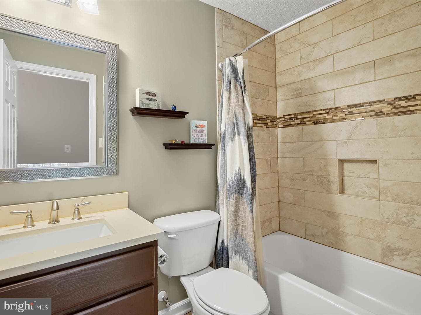 1003 Canterbury Lane photo 35
