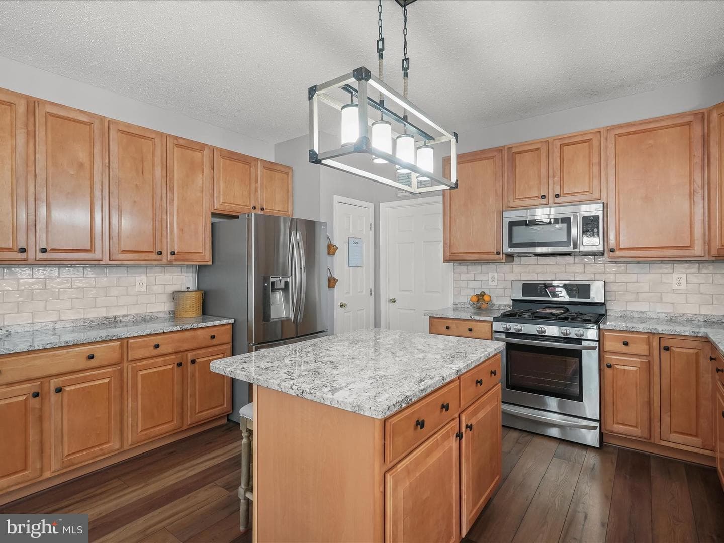 1003 Canterbury Lane photo 4