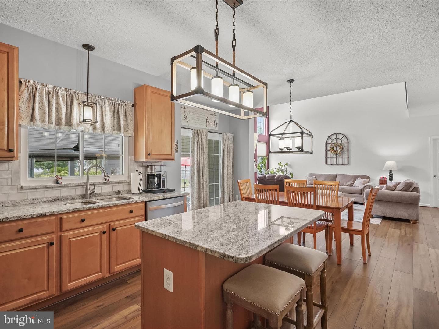 1003 Canterbury Lane photo 6
